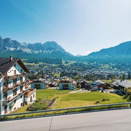 Chalet Socrepes - Dolomiti Skyline Cortina d'Ampezzo Luaran gambar